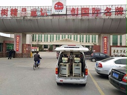 济南中国重汽某零部件供应商使用焊本螺母输送机