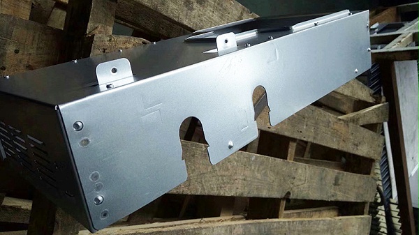安装调试镀锌板中频螺母点焊机2
